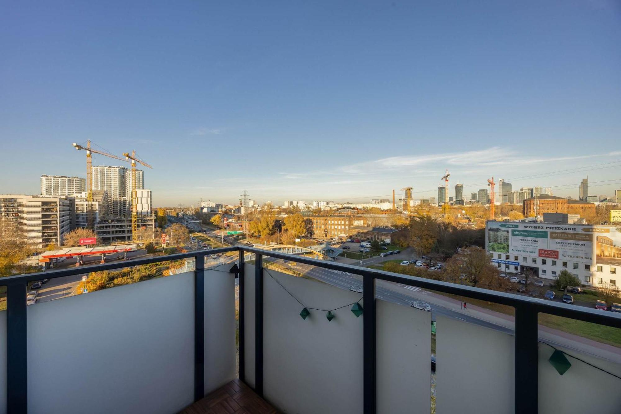 Sloneczny Z Pieknym Widokiem Klimatyzacja Renters Warszawa